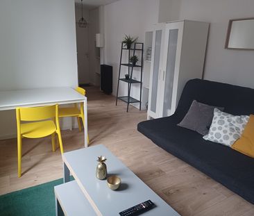 Location Appartement 1 pièce 23m² - Photo 2