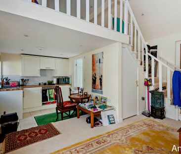 5 bedroom detached house to rent - Photo 3