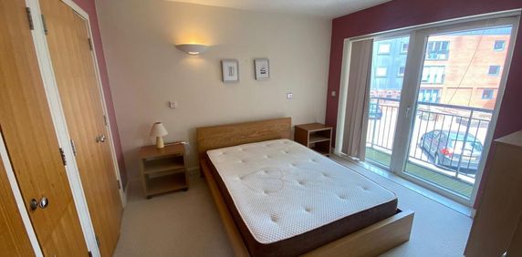 1 bedroom in a house share to rent - Photo 2