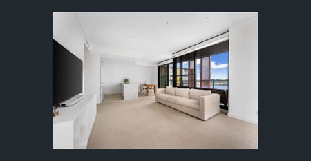 Experience Luxury Living with Ultimate Convenience - Photo 2