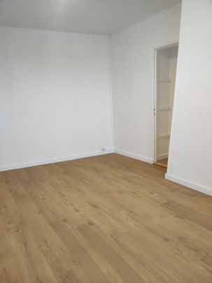 Location Appartement 2 pièces 39m² BARENTIN 76360 - Photo 1