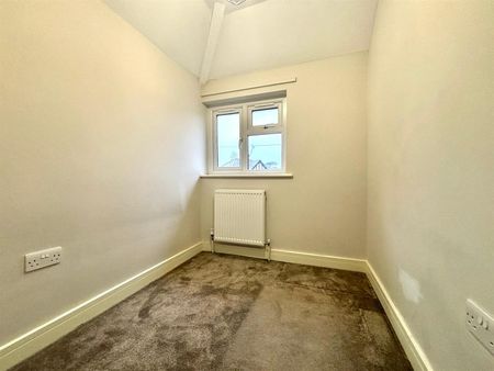 Misbourne Road, Hillingdon, UB10 - Photo 5