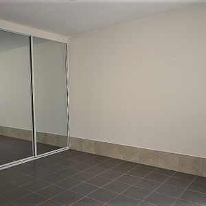 Lovely Studio Apartment - Photo 2