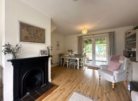 3 bedroom terraced house to rent - Photo 2