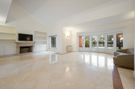 6 Bedroom House with swimming pool, Quinta da Marinha, Cascais - Photo 2