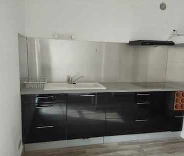 Location Appartement 2 pièces 45m² NARBONNE 11100 - Photo 2