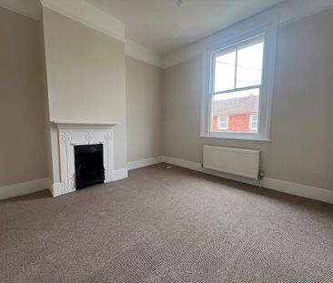 3 bedroom detached house to rent - Photo 2