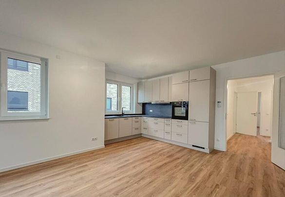 Neubau / Erstbezug: Moderne 3-Zimmer-Wohnung mit großzügigem Balkon - Foto 1