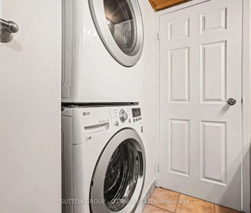 207 MART CIRCLE - Photo 1