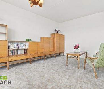 Pronájem bytu 2+1 55 m2 - Fotografie 3
