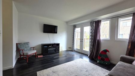 For Lease - 3200 Singleton Avenue Unit# 63, London South, Ontario - Photo 3