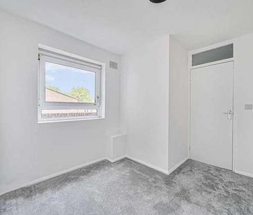 Hanselin Close, Stanmore, HA7 - Photo 2