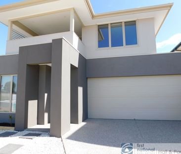 MODERN TOWNHOUSE WITH GREAT BALCONY - Photo 3