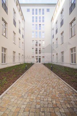 Exklusive 5-Raum-Wohnung mit großer Terrasse zwei Bädern und 2 Stellplätzen im Kulturpalast - Foto 1