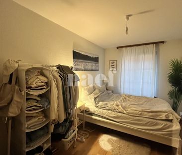 Bell appartement de 3.5 pièces situé dans quartier calme - Photo 2