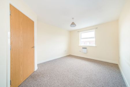 2 bedroom apartment to rent Planewood Gardens, Lowton, Warrington, WA3 - Photo 3