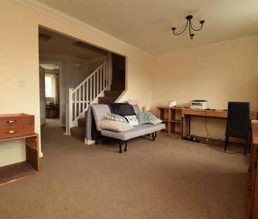 Cowslip Lane, Castleford - Photo 1