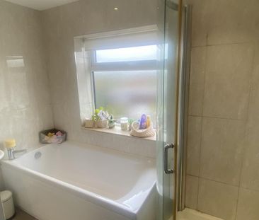 3 bedroom semi-detached house to rent - Photo 5