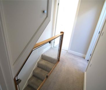 2 bedroom semi-detached house to rent - Photo 3