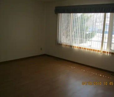 cozy upstairs three bedroom house in Rundle | 5120 26 Avenue Northe... - Photo 1