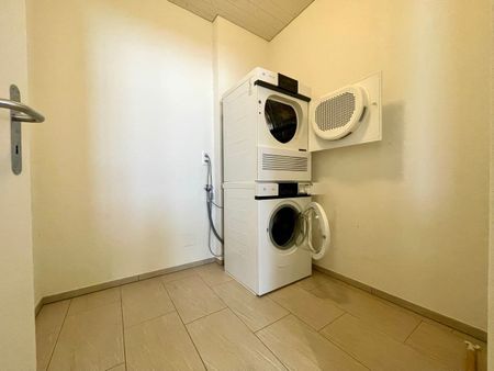 Tolle Weitsicht mit Balkon und Lift - Photo 5