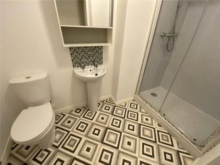 4 bedroom terraced house to rent - Photo 5