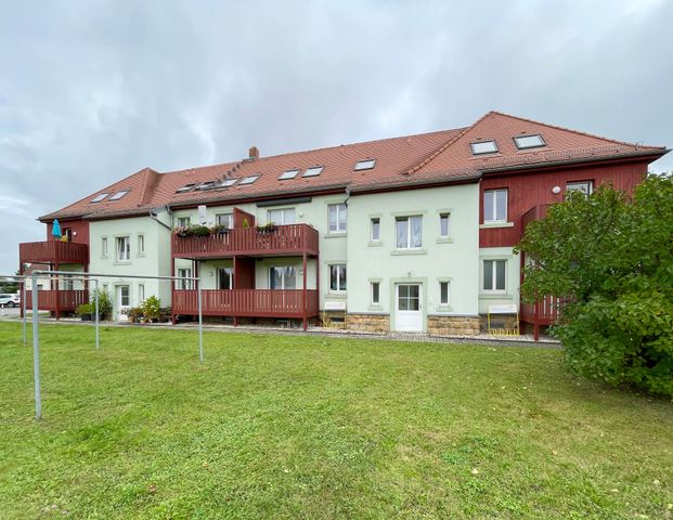 Radebeul: Frisch renoviert – über zwei Etagen! - Foto 1