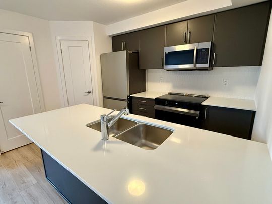 For Lease - 940 St David Street Unit# 93, Centre Wellington, Ontario - Photo 1