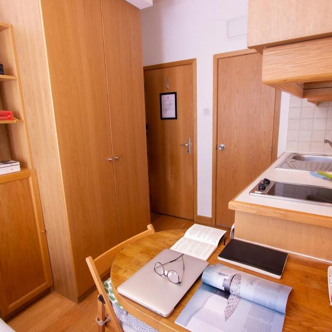 Flat 20 Cartwright Gardens, Bloomsbury WC1H 9EH - Photo 1