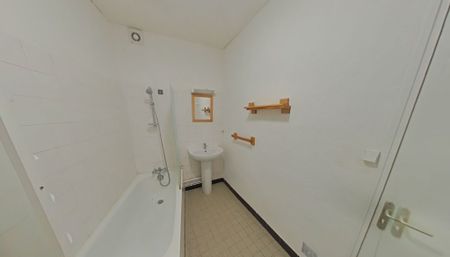 APPARTEMENT T4 A LOUER - Photo 4