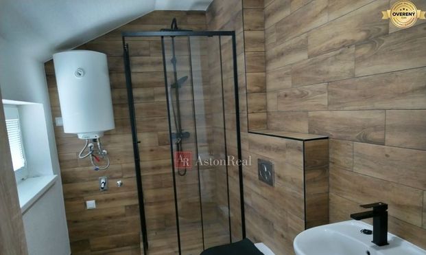 Prenájom 2-izbový zariadený byt 40 m2 vo Vrútkach - Fotografia 1