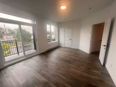 Appartement 4 ½ à louer à Farnham, 2 stationnements, Disponible maintenant - Photo 2