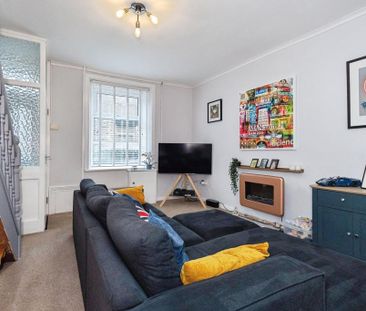 2 bedroom terraced house to rent - Photo 3