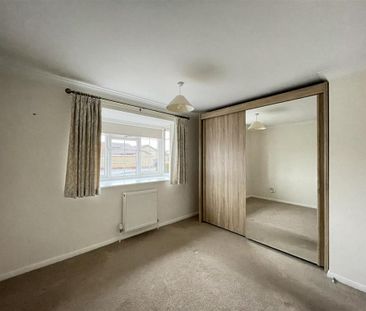 2 bedroom detached bungalow to rent - Photo 3