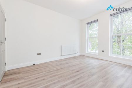 3 bedroom flat to rent - Photo 4
