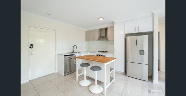 2 Bedrooms 1 Bathroom Unit - Photo 1