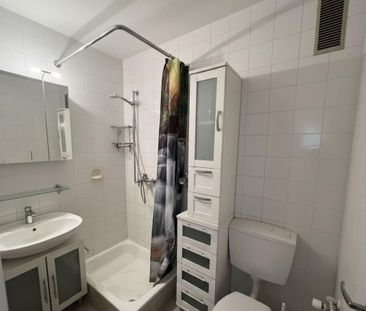 Helle 2,5-Zimmer Wohnung mit Küche und Stellplatz in Sindelfingen - Photo 1