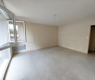 Location Appartement 1 pièce 35m² ORLEANS 45000 - Photo 2