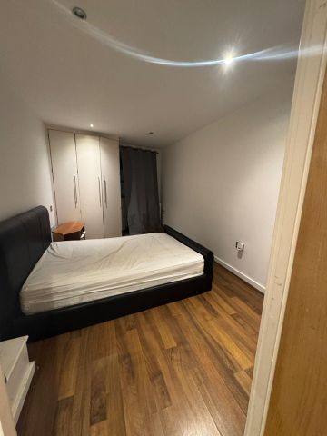 Room in a Shared Flat, Welland Street, SE10 - Photo 5