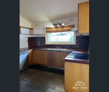 FAMILY HOME IN QUIET MULGRAVE LOCATION - Photo 6