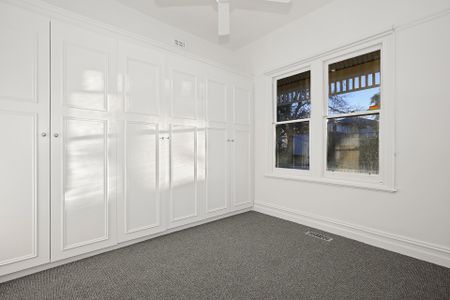 1/11 Queens Parade, Glen Iris - Photo 4