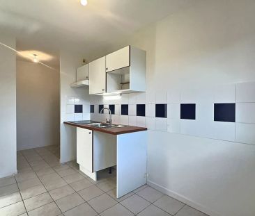 APPARTEMENT T3 - BALCON ET PARKING - Photo 2