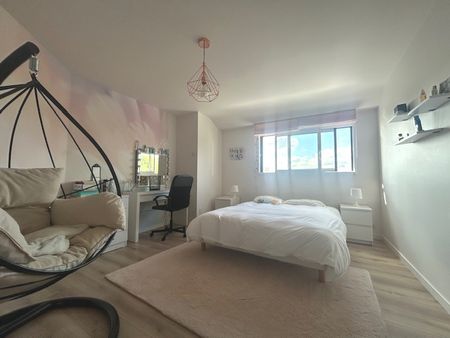 Location Maison 7 pièces 178m² PLERIN 22190 - Photo 4