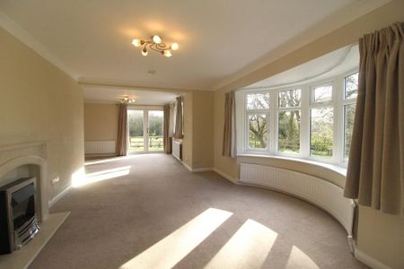 4 bedroom bungalow to rent - Photo 2