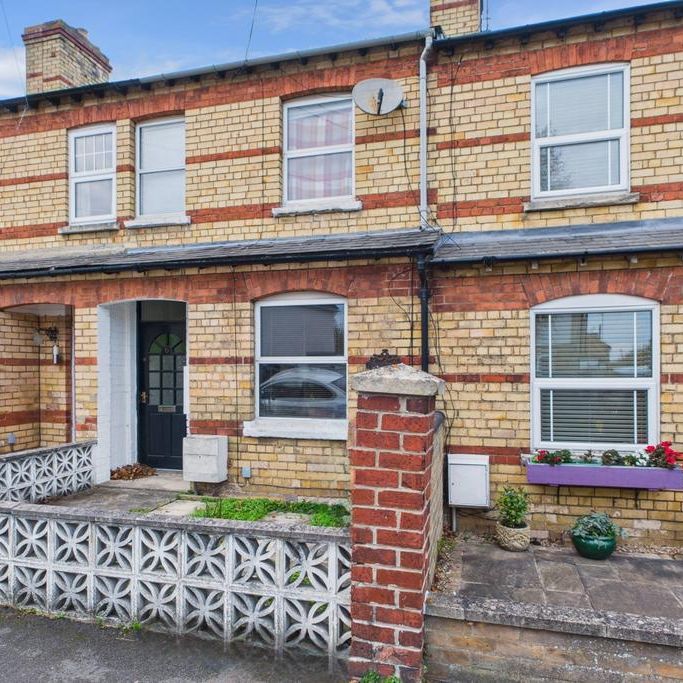 2 bedroom terraced house to rent - Photo 1