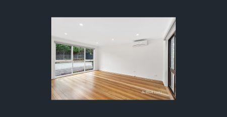 Beautifully renovated home - Photo 2