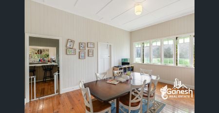 Huge block of rental property with hidden charm for the whole family to enjoy! - Photo 3