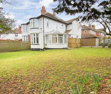 4 bedroom semi-detached house to rent - Photo 5