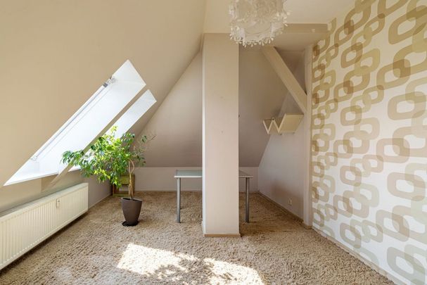 3 pokoje na poddaszu 85m² | metro | widok 84.95 m² - Photo 1