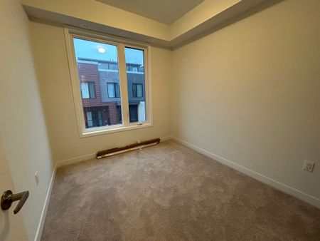 For Lease - 3425 Ridgeway Drive Unit# 1, Mississauga, Ontario - Photo 3